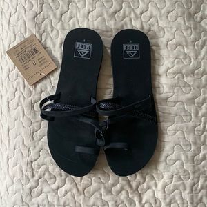 Women’s Black Reef Slippers| Size 8|
